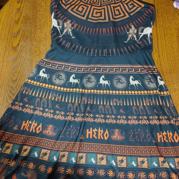 Disney Hercules pottery dress in black size Large - Picture 2 of 4